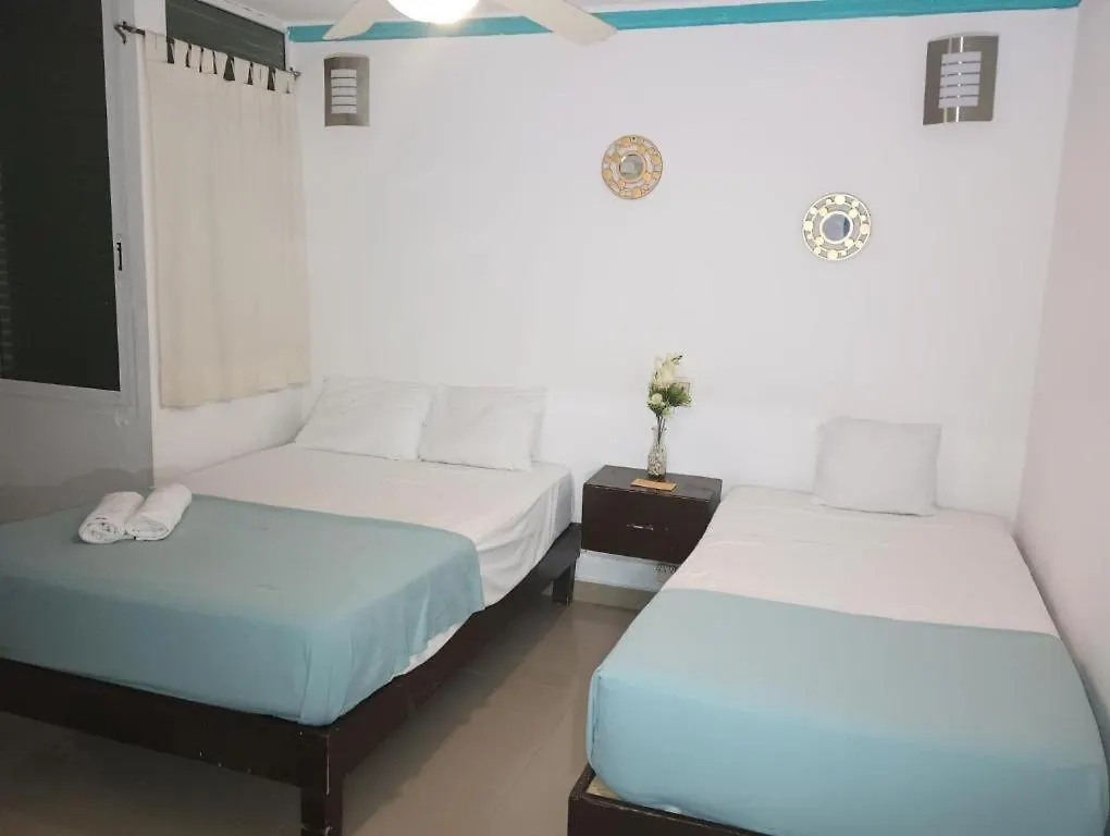 Playa Y Mar Suites - Avenida Quinta - Only 1 Block From Beach!!! Playa del Carmen 3*,